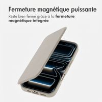 imoshion Bookcase transparente avec MagSafe Apple iPhone 17 Pro - Beige
