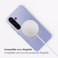 Selencia Coque arrière Vivid avec MagSafe Samsung Galaxy S25 - More Amor