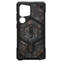 UAG Coque arrière Monarch Pro Samsung Galaxy S25 Ultra - Forged Carbon