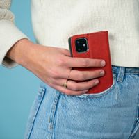 imoshion Étui de téléphone portefeuille Luxe OnePlus 8 - Rouge