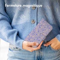imoshion Étui de télephone portefeuille Design Apple iPhone 12 (Pro) - Purple White Flowers