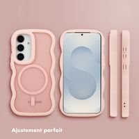 Selencia Coque arrière Wavy avec MagSafe Samsung Galaxy S24 / S25 - Soft Pink