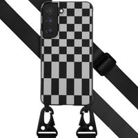 Selencia ﻿Coque design en silicone avec cordon amovible Samsung Galaxy S22 - Irregular Check Black