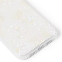 iDeal of Sweden Coque Pearlized Apple iPhone 12 (Pro) - Blanc