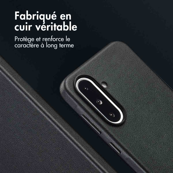 Accezz Coque arrière en cuir avec MagSafe Samsung Galaxy A36 / A56 - Onyx Black