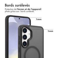 Accezz Coque Givrée Robuste avec MagSafe Samsung Galaxy S25 Plus - Noir