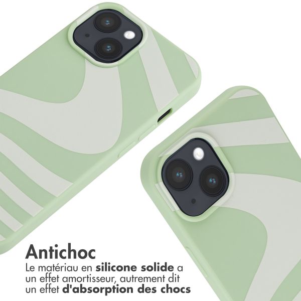 imoshion Coque design en silicone avec cordon Apple iPhone 15 - Retro Green