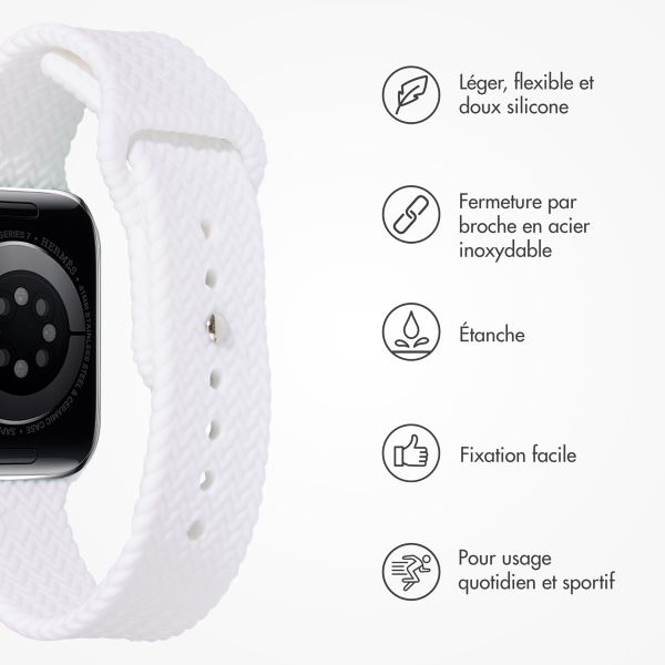 imoshion Bracelet en silicone tressé Apple Watch Series 1 à 10 / SE / Ultra (2) (44/45/46/49 mm) - Blanc