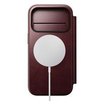 Nomad Étui de style livre folio moderne en cuir Horween avec MagSafe Apple iPhone 17 Pro - Burgundy