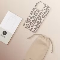 Selencia Coque Sabi imprimé panthère avec MagSafe Apple iPhone 16 Pro Max - Soft Ivory