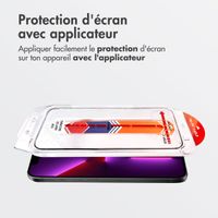 Accezz Protecteur d’écran en verre trempé + Applicateur Apple iPhone 13 / 13 Pro / 14 / 16e
