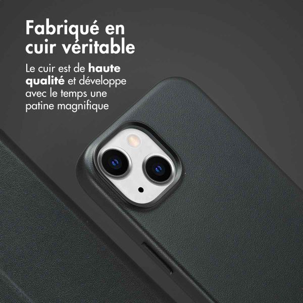 Accezz Étui de téléphone portefeuille en cuir 2-en-1 avec MagSafe iPhone 15 - Onyx Black