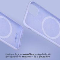 Accezz Coque Liquid Silicone avec MagSafe iPhone 15 Plus - Violet