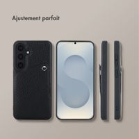 Selencia Coque Riva avec porte-cartes Samsung Galaxy S25 / S24 - Noir