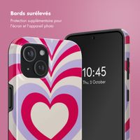 Selencia Coque arrière Vivid Tough avec MagSafe iPhone 15 - Double Hearts Rubine Red Lilac