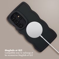 Selencia Coque arrière Wavy avec MagSafe Samsung Galaxy S24 Ultra - Noir