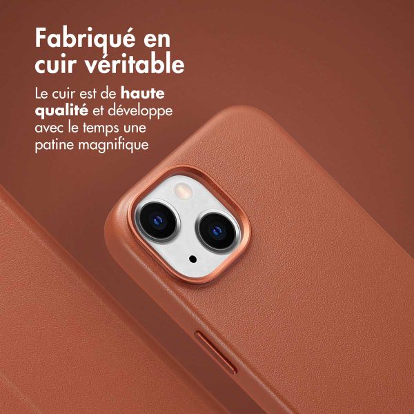 Accezz Étui de télephone portefeuille en cuir 2-en-1 avec MagSafe Apple iPhone 15 - Sienna Brown