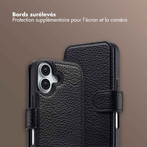 Selencia Étui Riva avec MagSafe et cordon de téléphone Apple iPhone 17 - Noir