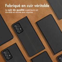 Accezz Étui de téléphone Slim Folio en cuir de qualité supérieure Samsung Galaxy A52(s) (5G/4G) - Noir