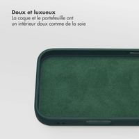 Selencia Étui portefeuille amovible Olyn avec MagSafe Apple iPhone 16 - Vert