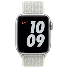 Apple Bracelet Nike Sport Loop Apple Watch Series 1 t/m 9 / SE (38/40/41 mm) | Series 10 / 11 (42 mm) - Spruca Aura