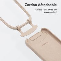 imoshion Coque arrière Color avec cordon amovible et MagSafe Apple iPhone 13 - Nude
