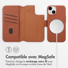 Accezz Étui de télephone portefeuille en cuir 2-en-1 avec MagSafe Apple iPhone 14 - Sienna Brown