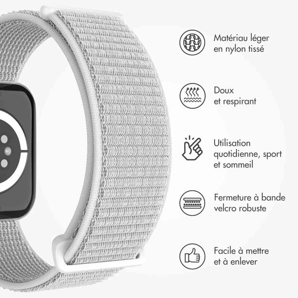imoshion Bracelet en nylon Apple Watch Series 1 t/m 9 / SE (38/40/41 mm) | Series 10 / 11 (42 mm) - Seashell