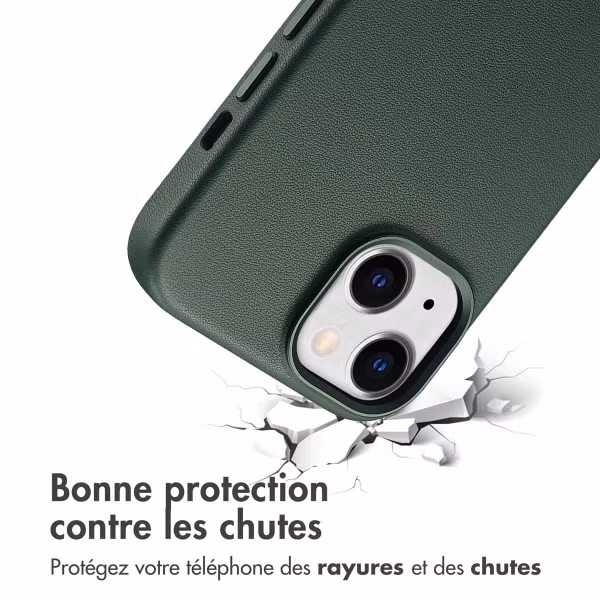 Accezz Coque arrière en cuir avec MagSafe Apple iPhone 15 - Cedar Green