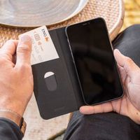Accezz Étui de téléphone Slim Folio en cuir de qualité supérieure Samsung Galaxy S21 - Noir