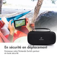 imoshion Etui Nintendo Switch avec poche zippée - Etui Nintendo Switch (OLED) avec poignée - Noir