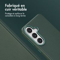 Accezz Coque arrière en cuir avec MagSafe Samsung Galaxy S26 Plus - Cedar Green