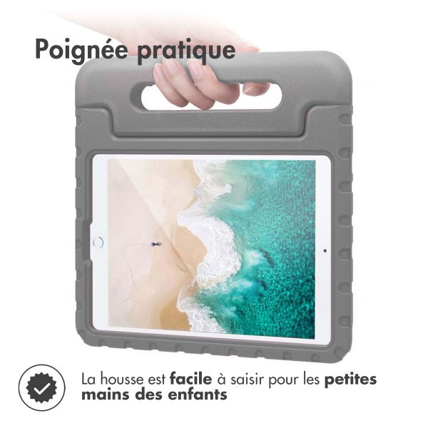 imoshion Coque kidsproof avec poignée iPad 9 (2021) 10.2 pouces / iPad 8 (2020) 10.2 pouces / iPad 7 (2019) 10.2 pouces - Gris