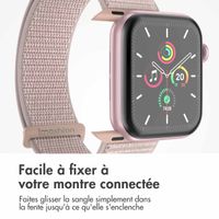 imoshion Bracelet en nylon Apple Watch Series 1 t/m 9 / SE (38/40/41 mm) | Series 10 / 11 (42 mm) - Light Pink