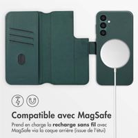 Accezz Étui de télephone portefeuille en cuir 2-en-1 avec MagSafe Samsung Galaxy S24 Plus - Cedar Green