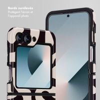 Selencia Coque arrière Vivid Samsung Galaxy Z Flip 6 / Flip 7 FE - Art Wave Black