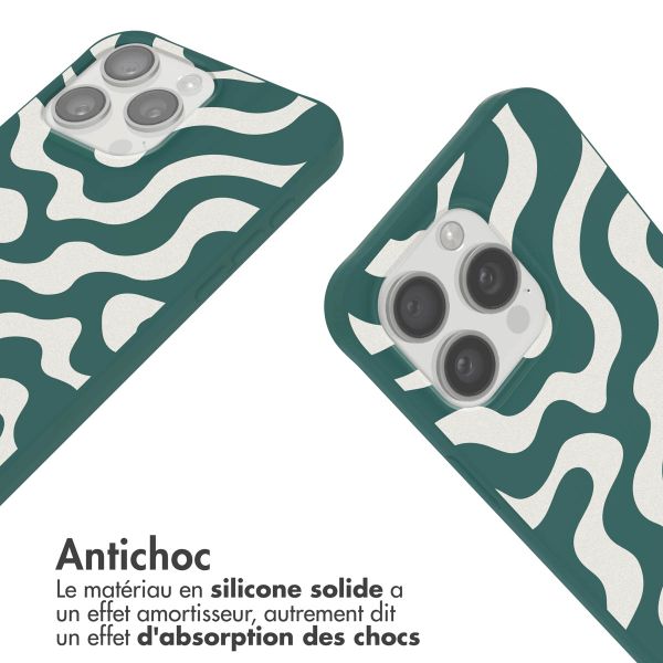 imoshion Coque design en silicone avec cordon Apple iPhone 15 Pro Max - Petrol Green Groovy