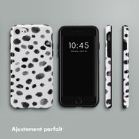 Selencia Coque arrière Vivid Apple iPhone SE (2022 / 2020) / 8 / 7 / 6(s) - Trendy Leopard