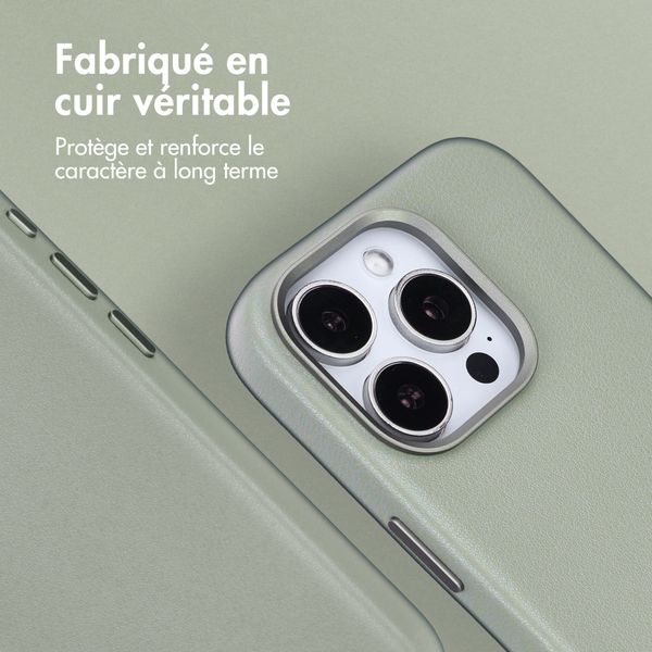 Accezz Coque arrière en cuir avec MagSafe Apple iPhone 16 Pro - Light Grey