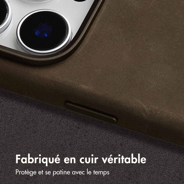 Accezz Coque MagSafe en cuir vintage Apple iPhone 16 Pro Max - Rustic Brown