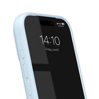 iDeal of Sweden Coque en silicone avec MagSafe Apple iPhone 17 Pro Max - Light Blue