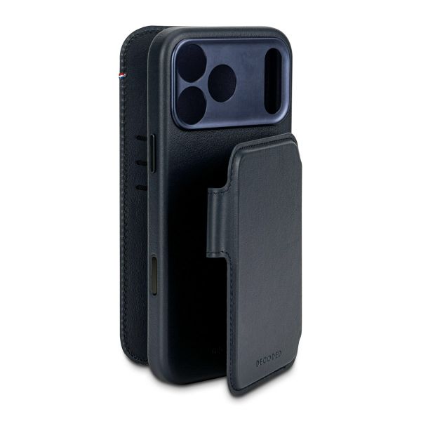 Decoded Portefeuille détachable 2 en 1 en cuir MagSafe Apple iPhone 17 Pro Max - Navy Shadow