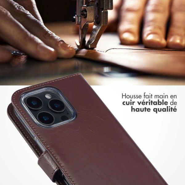 Selencia Étui portefeuille en cuir véritable Apple iPhone 16 Pro - Marron
