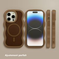 Selencia Coque arrière Wavy avec MagSafe Apple iPhone 14 Pro - Mocha Brown