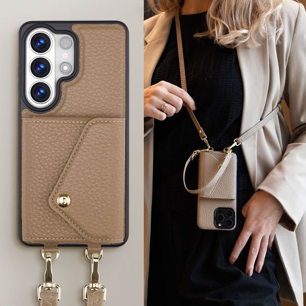Selencia Coque de télephone Sera avec cordon et porte-cartes enveloppe Samsung Galaxy S26 Ultra - Taupe
