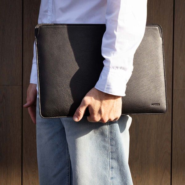 Accezz Leather Pochette ordinateur MacBook 15 pouces - Noir