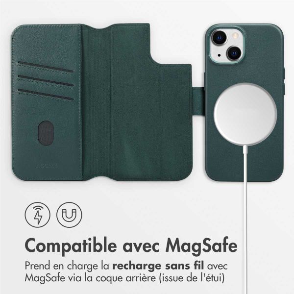 Accezz Étui de téléphone portefeuille en cuir 2-en-1 avec MagSafe Apple iPhone 15 - Cedar Green
