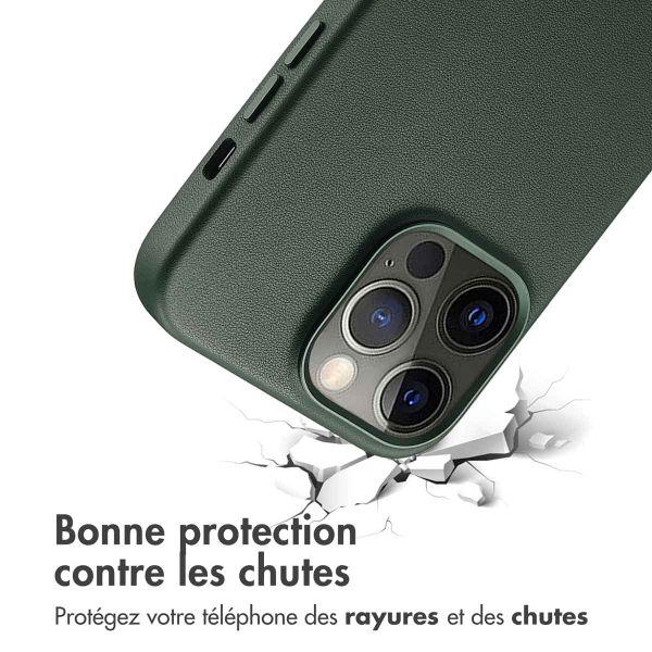 Accezz Coque arrière en cuir avec MagSafe Apple iPhone 14 Pro Max - Cedar Green