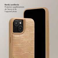 Selencia Coque de télephone Nova Croco avec cordon et porte-cartes Apple iPhone 15 - Toasted Almond