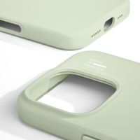 iDeal of Sweden Coque en silicone avec MagSafe Apple iPhone 16 Pro - Sage Green